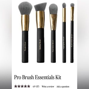 SOLD ❌bdb | PRO BRUSH ESSENTIALS KIT